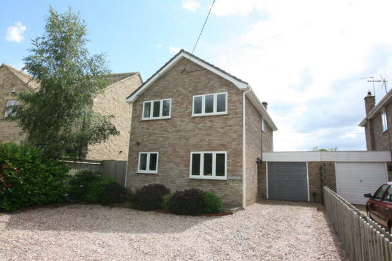 4 bedroom Detached t...